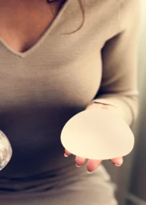 How do I Choose the Right Breast Implant Size